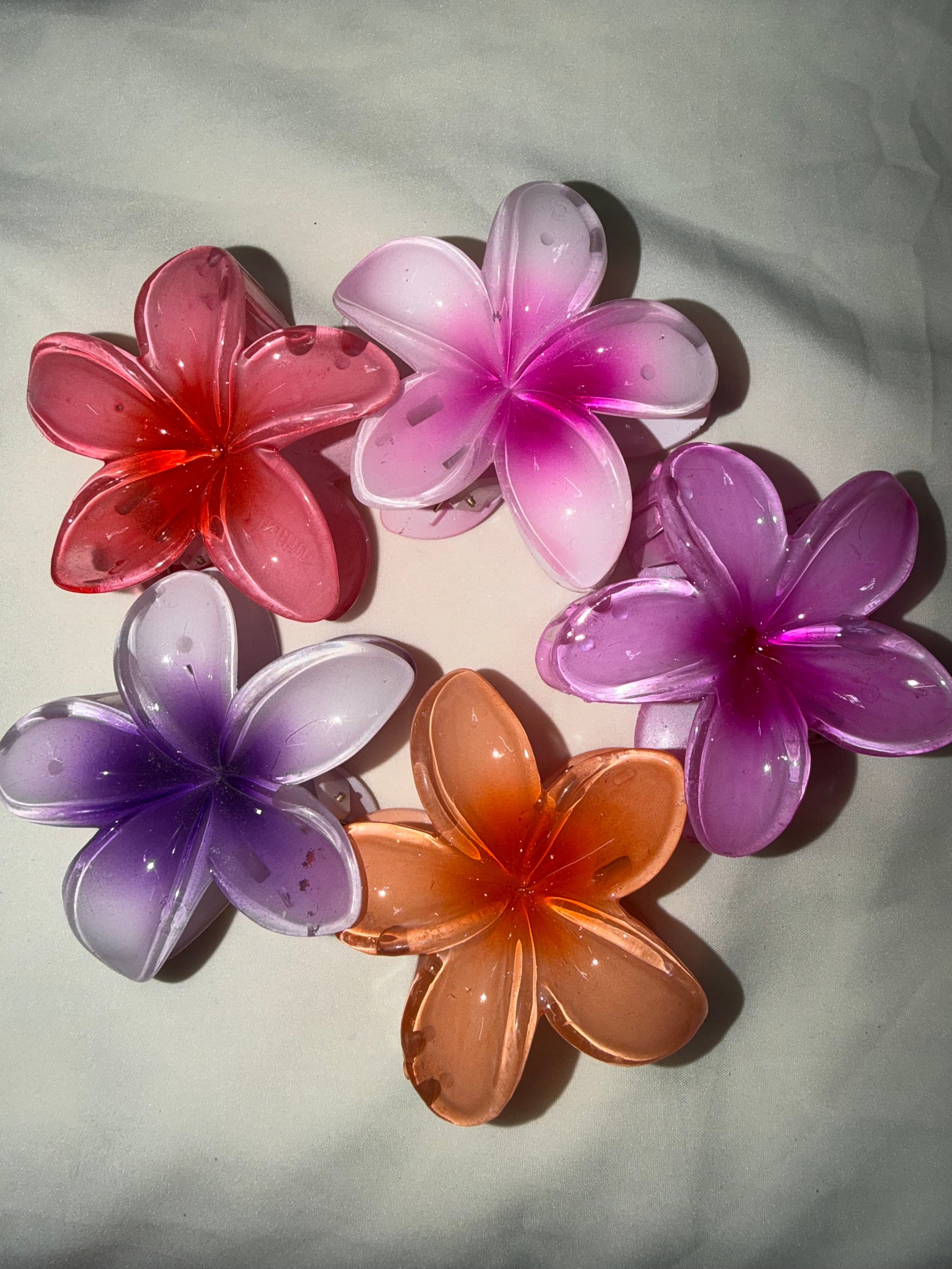 Shaded claw clips - Image 1
