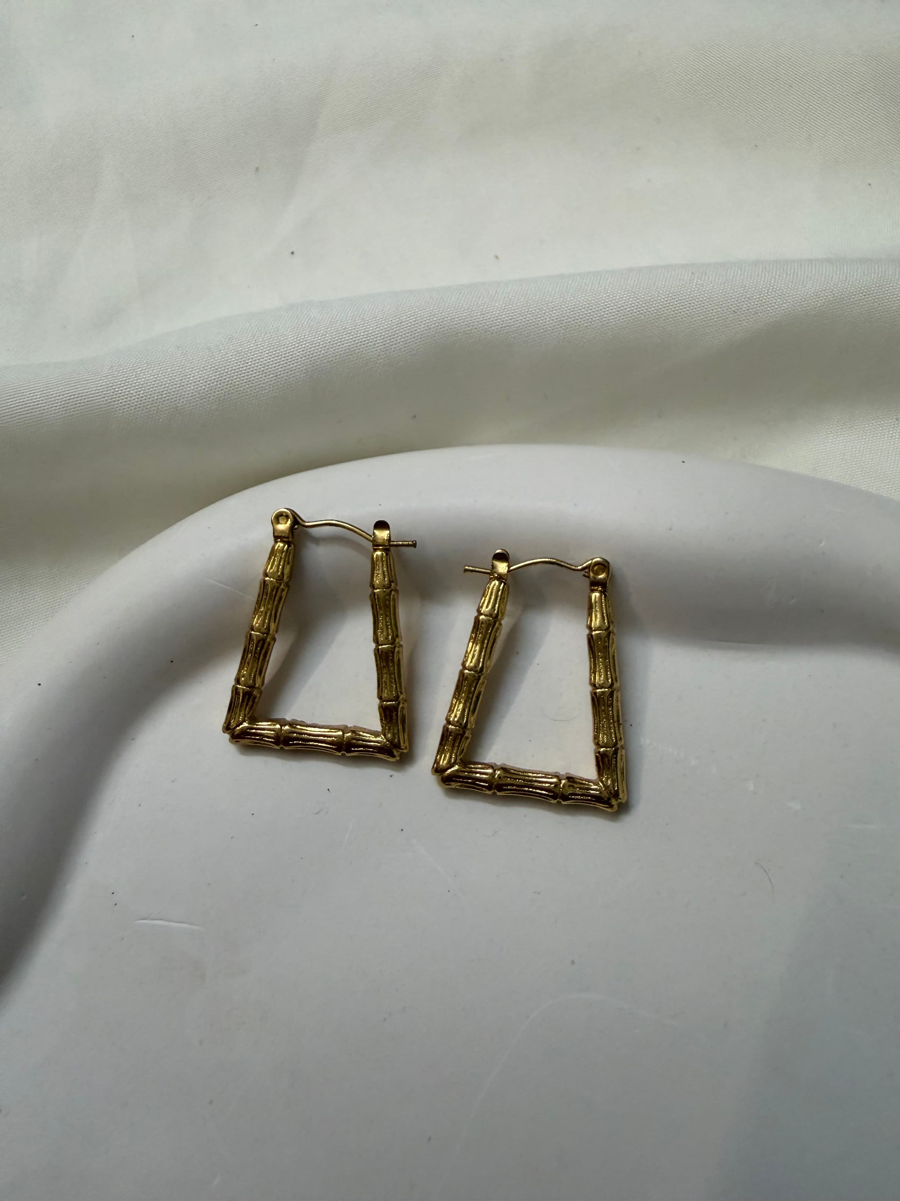 Textured hoops - Image 1