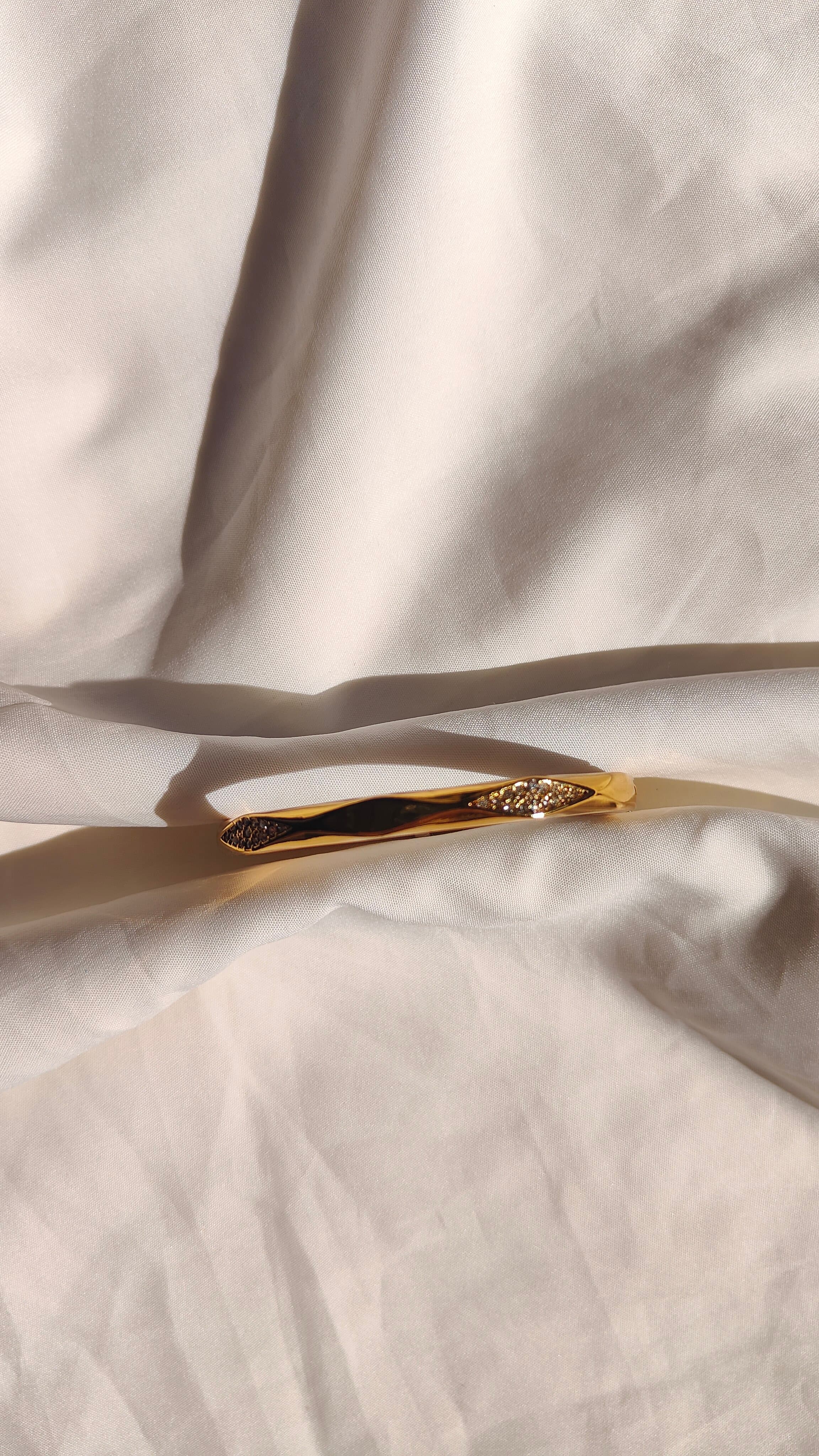 Celestial twist crystal kada - Image 1