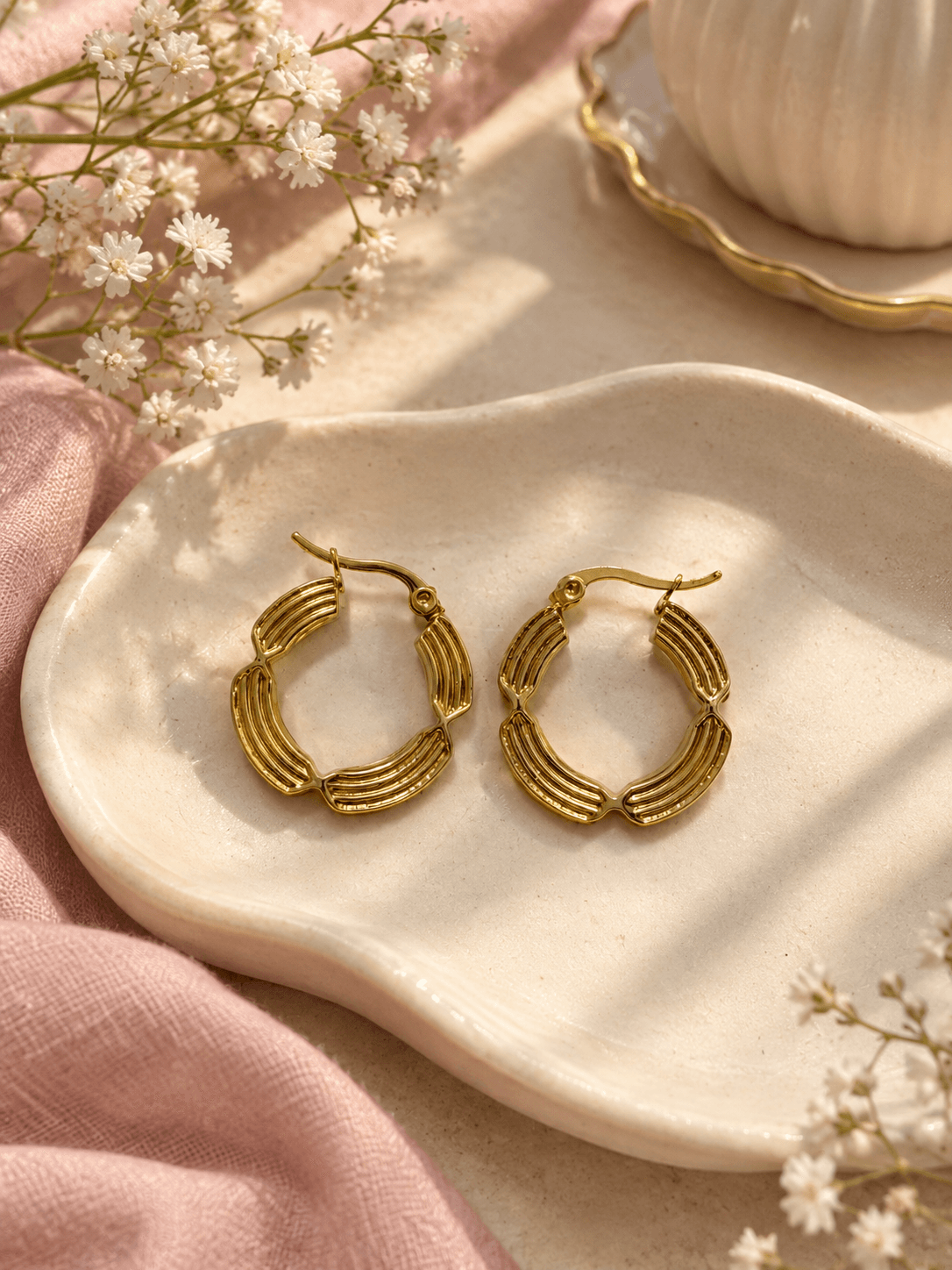 Ribbed statement hoops - Image 1