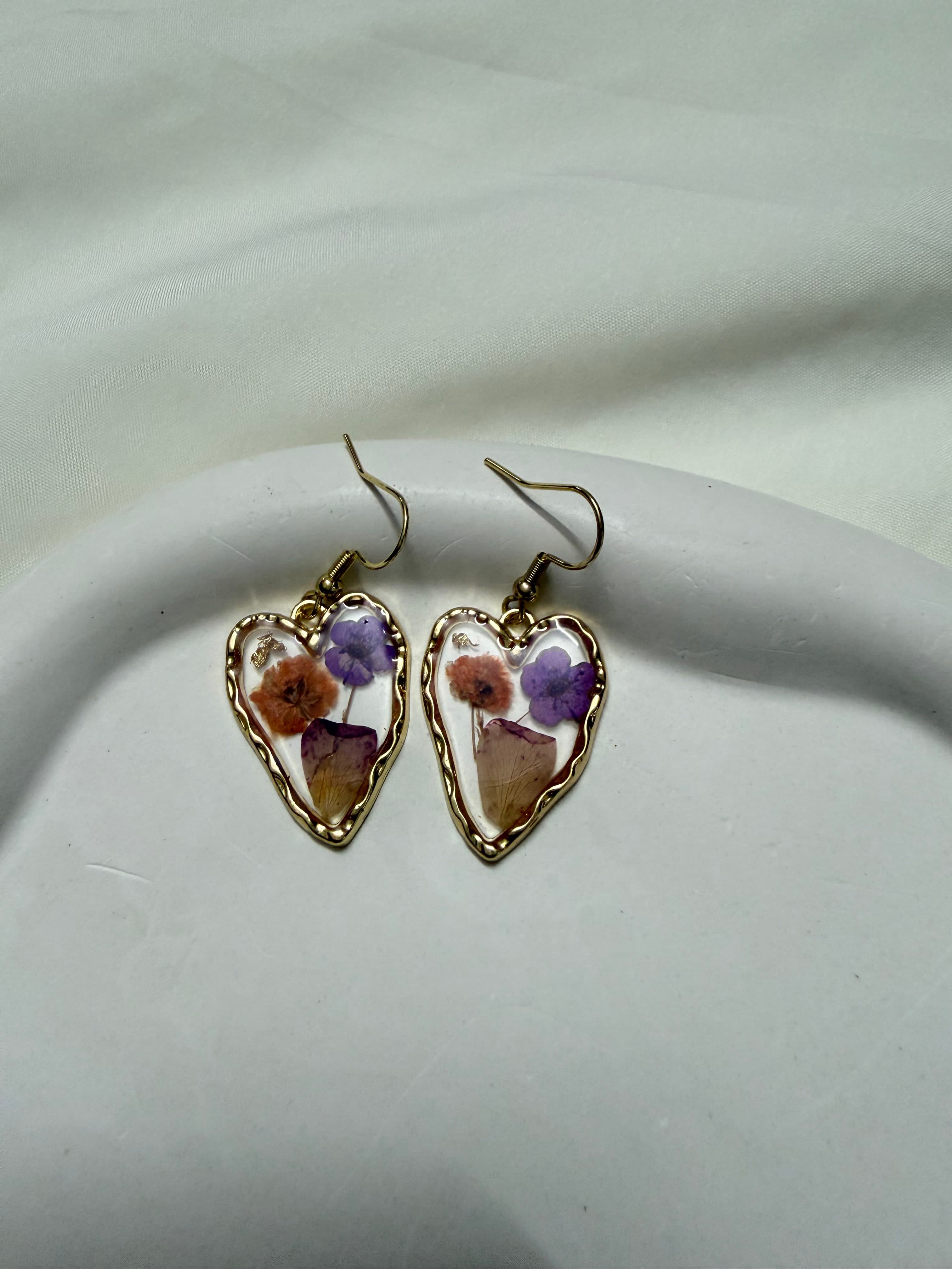 Purple orange dried flower(resin) - Image 1